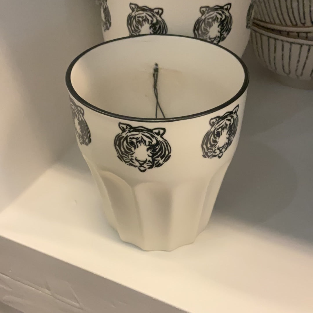 House vitamin mug leopard S