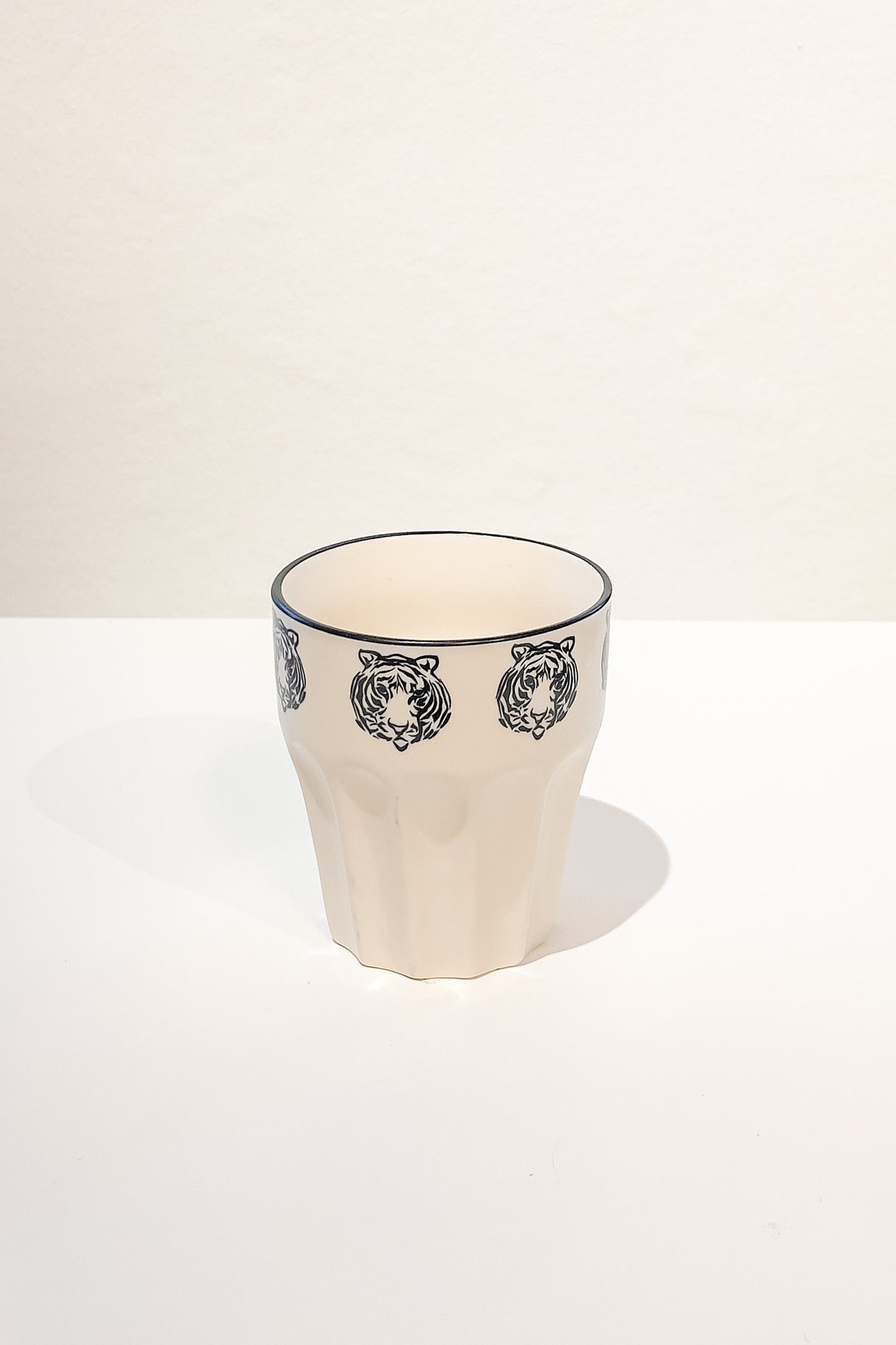 House vitamin mug leopard S