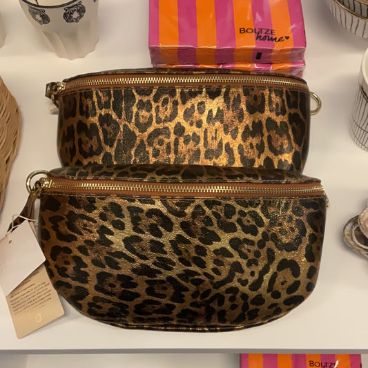 Leopard hip bag