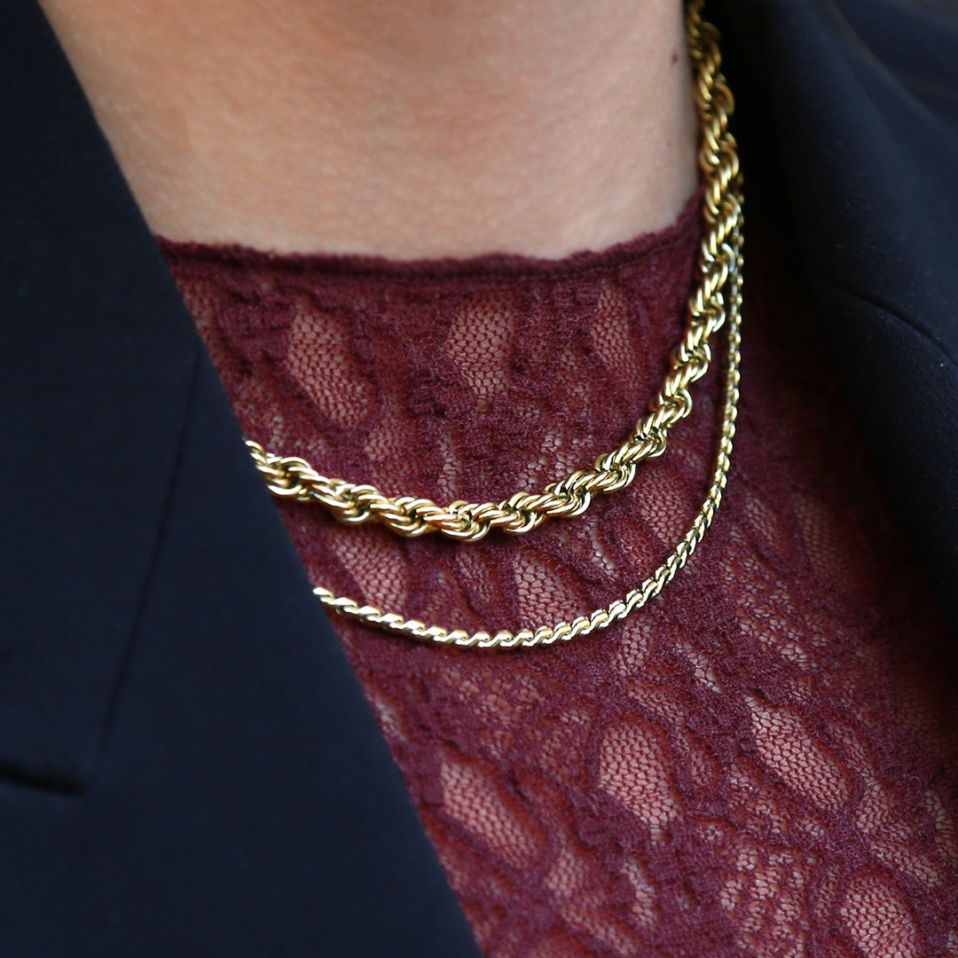 Gouden fijne ketting gedraaide chain